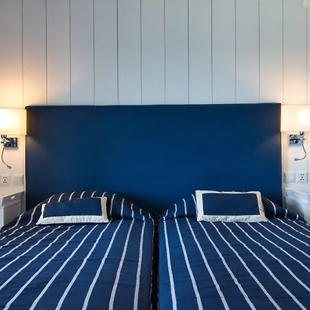 Db Seabank + Semesteranläggning (resort) 4*