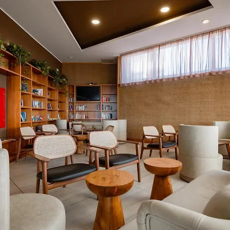 Db Seabank + 度假村 4*