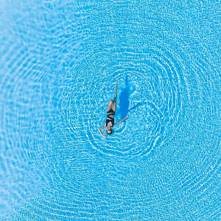 Resort Db Seabank + 4*