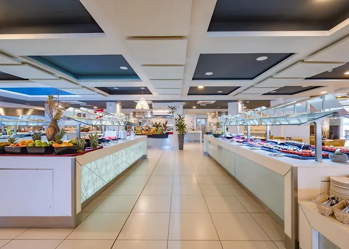 Üdülőközpont Db Seabank + 4*