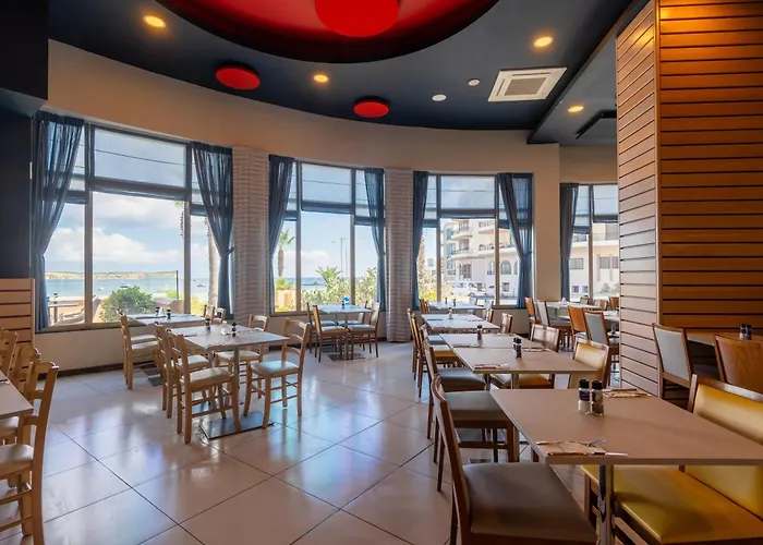 Db Seabank + Θέρετρο Mellieħa