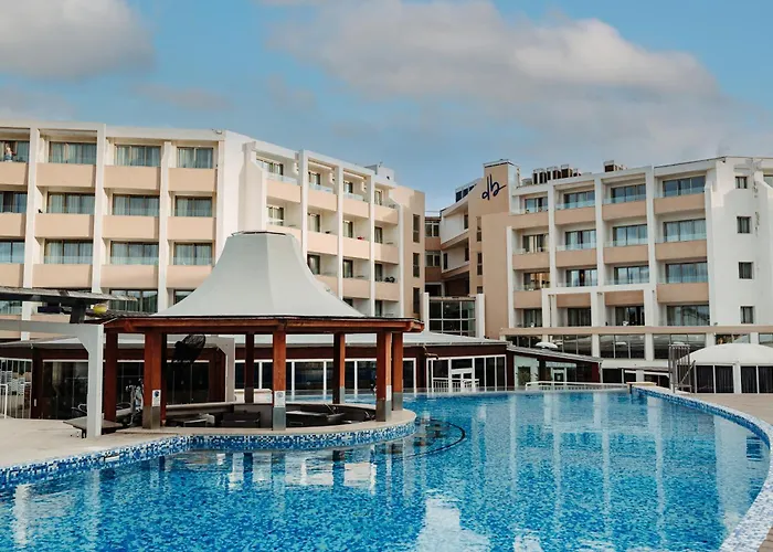 Db Seabank + Θέρετρο Mellieħa