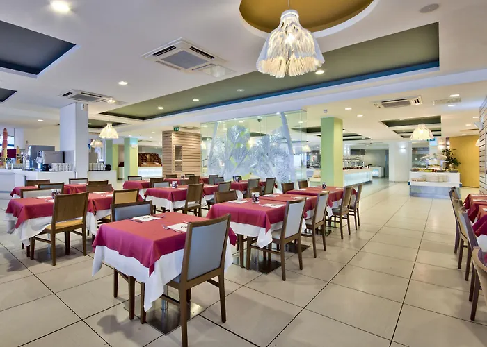 Üdülőközpont Db Seabank + 4*